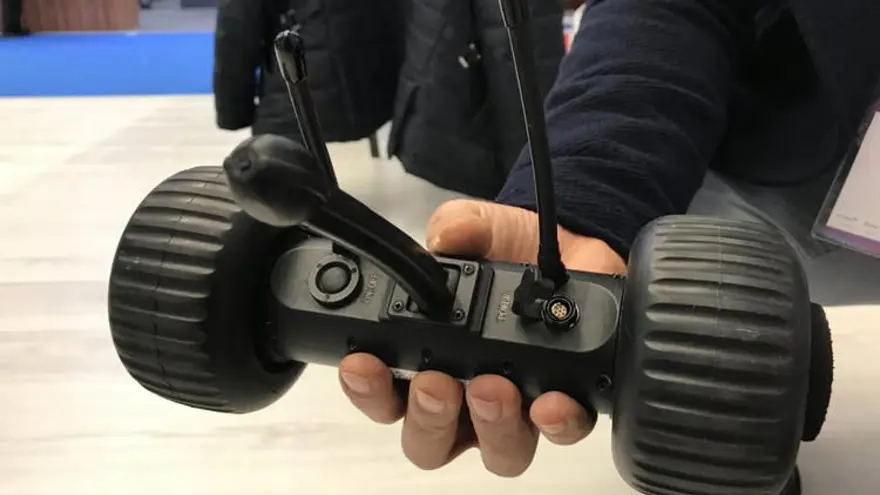 İŞTE TÜRK ASKERİNİN BİR KARIŞ BOYDAKİ YENİ GÖZCÜSÜ 185