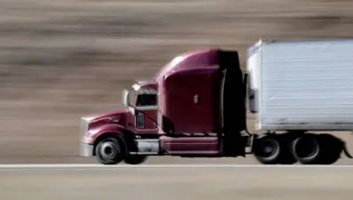 Trump yönetimi kamyon şoförlerine vize vermeyi durdurdu