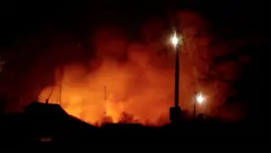 Ukrayna'da cephanelikte patlama: 15 bin kişi tahliye edildi