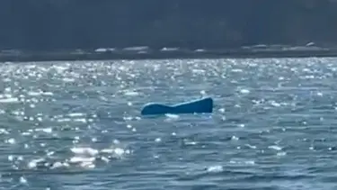 Deniz yatağında uyuyan tatilci 2 mil açıkta bulundu