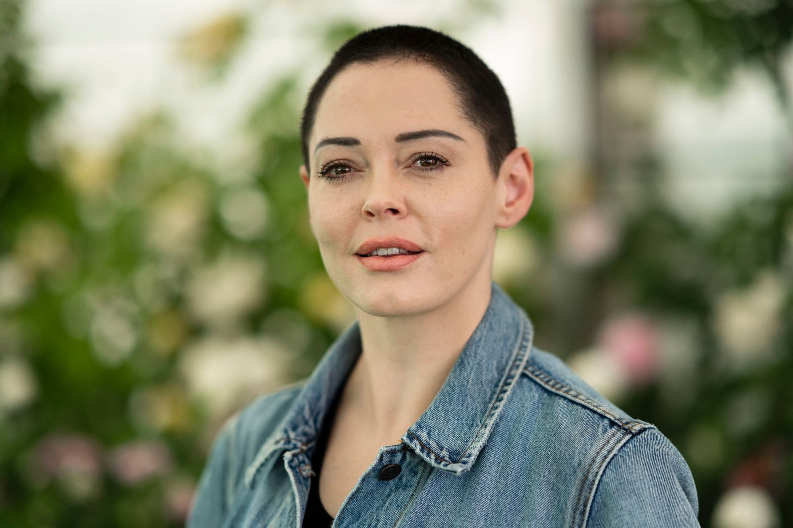 Hollywood’da MeToo hareketini başlatan Rose McGowan’a GQ Yılın İlham Veren Kişisi ödülü