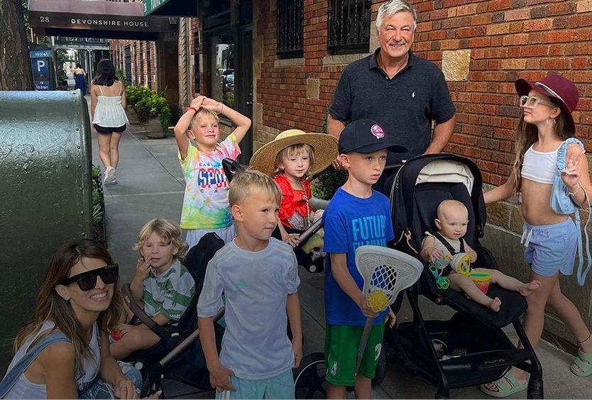 8 çocuğu olan oyuncu Alec Baldwin'den çocuk açıklaması