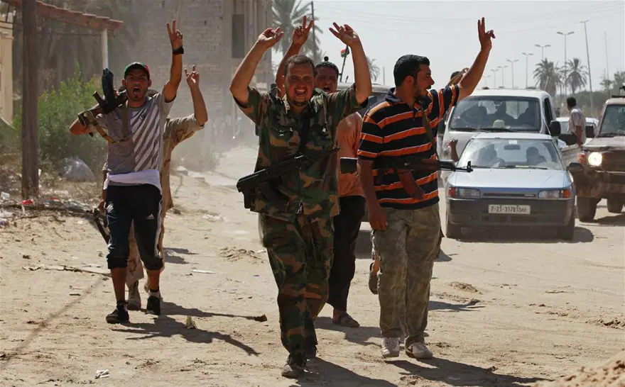 Kaddafi'nin kalesi düştü 37 Kaddafi'nin kalesi düştü 37