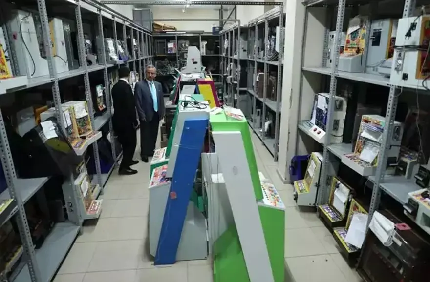 Adli emanet depolarında neler var, nasıl korunuyorlar? Gizli depolardan kare kare fotoğraflar 1 Adli emanet depolarında neler var, nasıl korunuyorlar? Gizli depolardan kare kare fotoğraflar 1