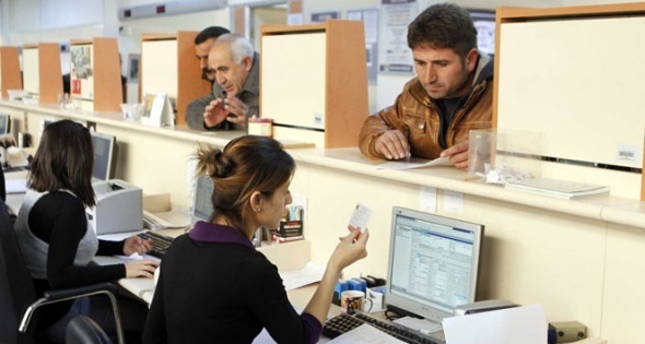 Arefe günü yarım gün mü? Yarın bankalar, kargolar ve noterler açık mı, çalışıyor mu?