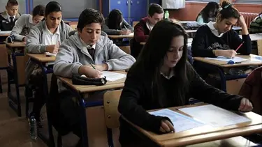 Zorunlu lise eğitiminde değişiklik iddiası: 4+4+4 sistemi değişecek mi?