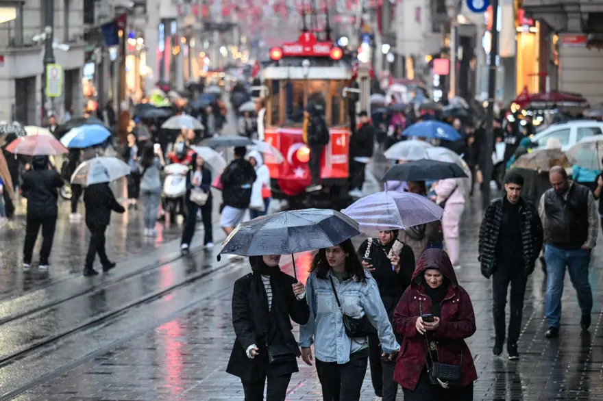 İstanbul'da sağanak hayatı olumsuz etkiledi 20