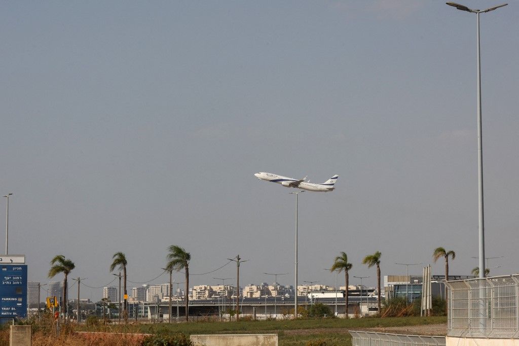 Husilerden İsrail'in Ben Gurion Havalimanı'na füze saldırısı