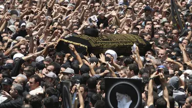 Fadlallah'ı onbinler uğurluyor