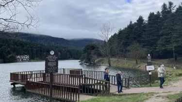 Gölcük Tabiat Parkı devrilen ağaçların kaldırılmasının ardından yeniden ziyarete açıldı