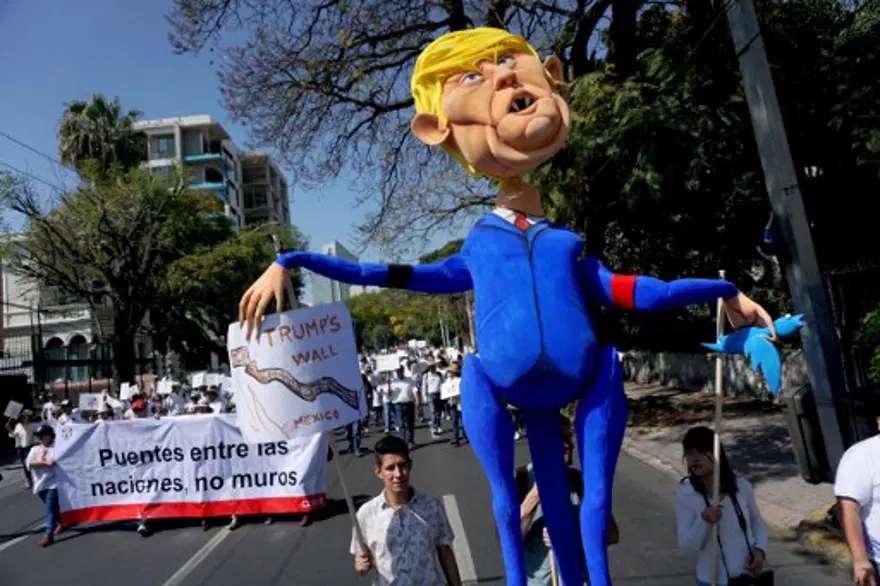 Meksika'da Trump protestosu 10 Meksika'da Trump protestosu 10
