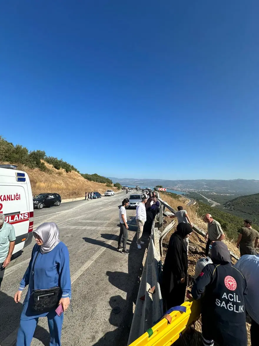 Beton mikserleri kaza yaptı: 1 ölü, 1 yaralı 3