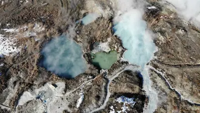 Şifa kaynağı Diyadin Kaplıcaları'nda işletmeciler yoğun ilgiden talebe yetişemiyor