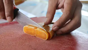 Adana'daki dalyanlardan avlanıyor: Besin değeri çok yüksek, sofralarda yerini alıyor