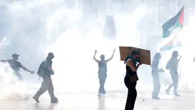 Fransa'da halk ayaklandı: "Her şeyi engelleyelim"