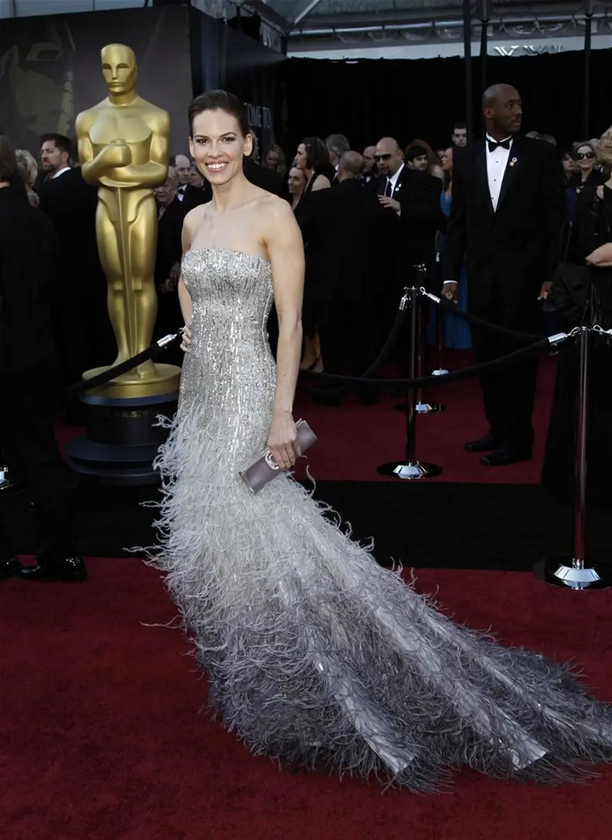 Hilary Swank 19 Hilary Swank 19