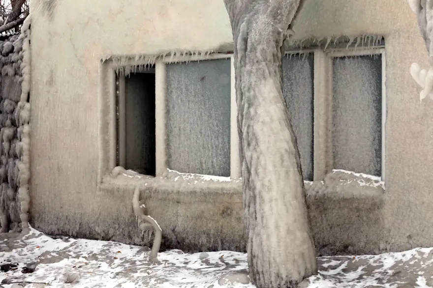 Antartika değil Çıldır Gölü: "Ağlayarak dondu" 8