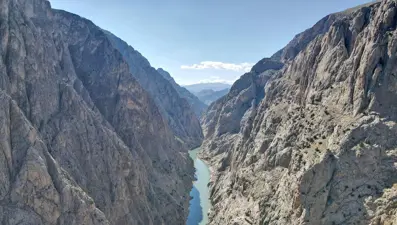 Karanlık Kanyon'da inşa edilecek 'Sırat on Fırat' köprüsünden geçmek yürek işi