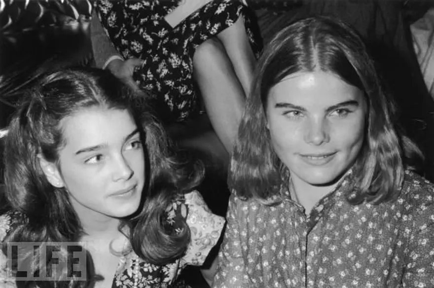Brooke Shields ve Mariel Hemingway, Studio 54, 1979 20 Brooke Shields ve Mariel Hemingway, Studio 54, 1979 20
