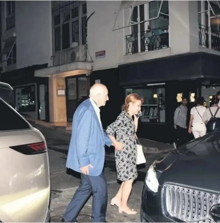 87 yaşında gelen evlilik miras kavgası çıkardı! İnan Kıraç'ın kızı vasi talebinde bulundu: Babama tuzak kurdular 2
