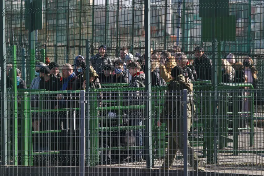 Polonya-Ukrayna sınırı çocuklu aileler haricinde sivillere kapatıldı 6 Polonya-Ukrayna sınırı çocuklu aileler haricinde sivillere kapatıldı 6