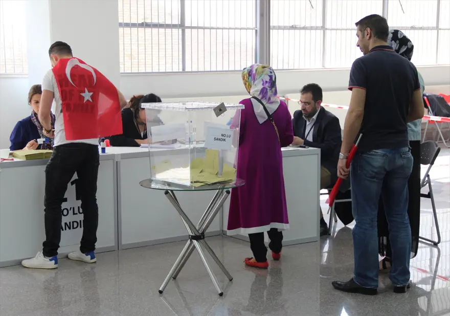 Yurt dışında oy verme işlemi sona erdi 9