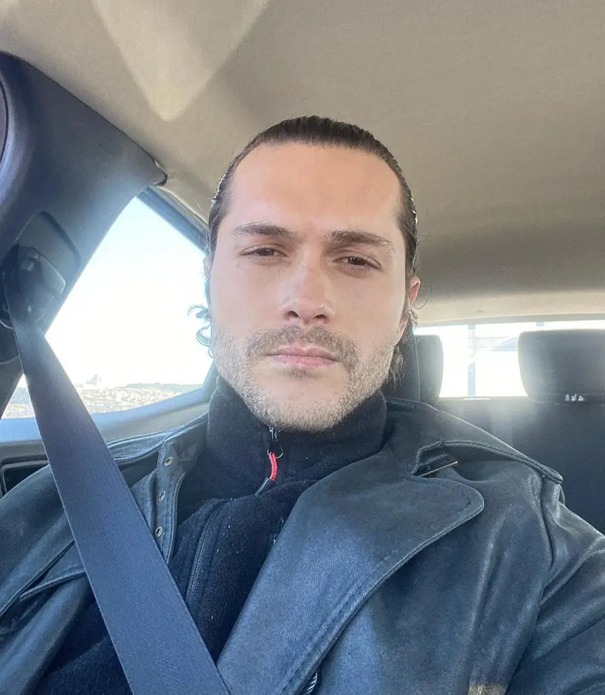 Burak Özçivit'ten yeni imaj: Tatil başlar  (Ünlülerin değişimi) 122