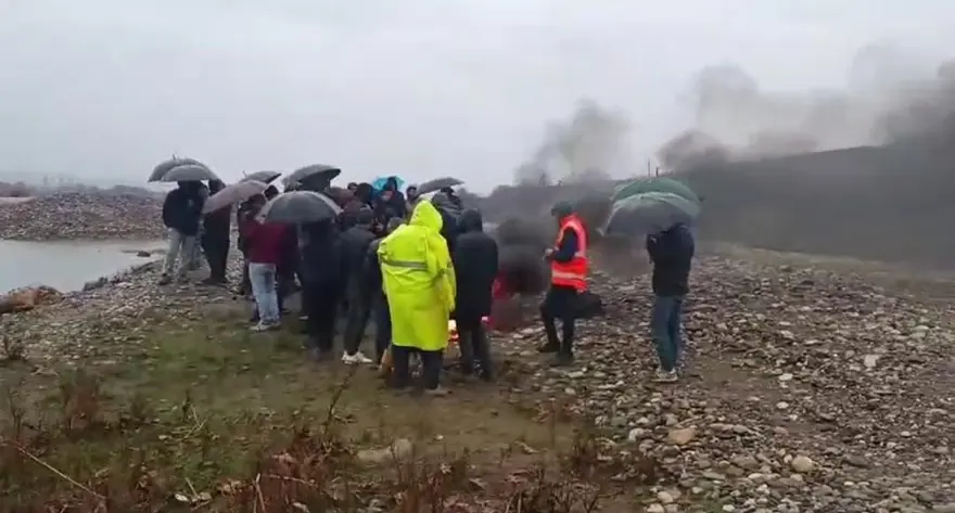 Kayıp çiftçiden bir iz daha: Dün telefonu bulunmuştu, bugünşalvarı bulundu 3 Kayıp çiftçiden bir iz daha: Dün telefonu bulunmuştu, bugünşalvarı bulundu 3