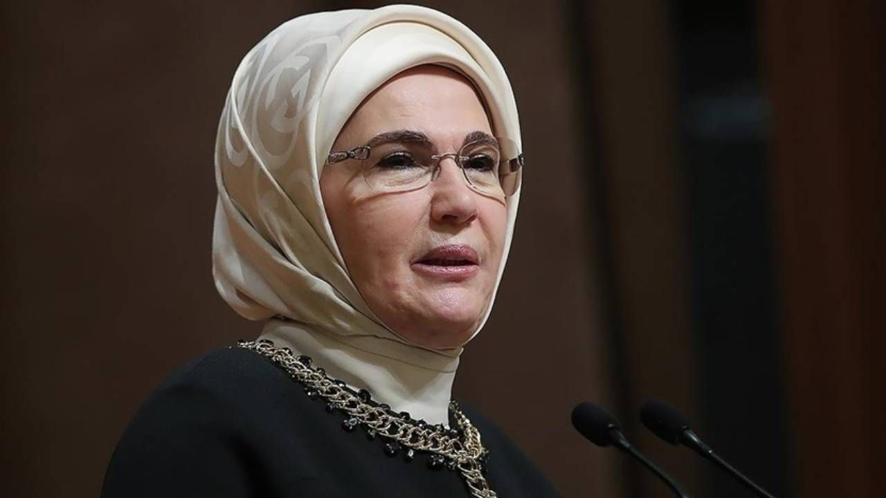 Emine Erdoğan'dan 29 Ekim mesajı: Cumhuriyet en kıymetli eserdir