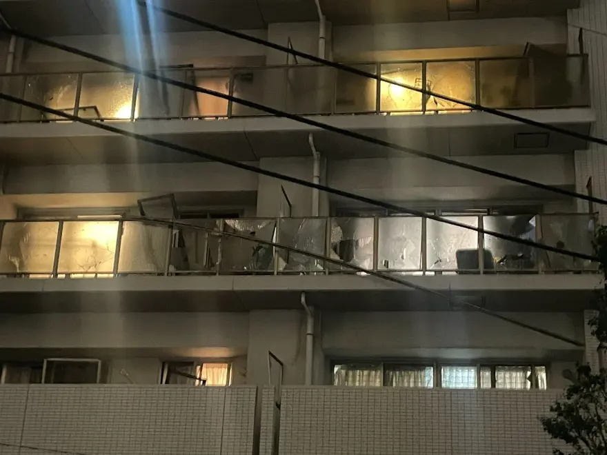 "VAZGEÇİP SİGARA YAKTIM" 4 "VAZGEÇİP SİGARA YAKTIM" 4