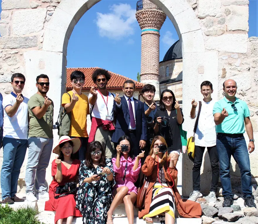 Güney Koreli turizm bloggerları Eskişehir'de Güney Koreli turizm bloggerları Eskişehir'de