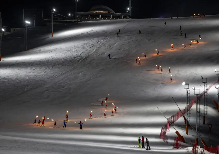 Palandöken'de "gece kayağı" keyfi 3