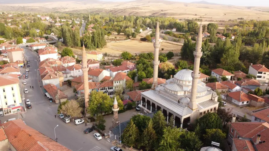 5 asırlık minare drone ile görüntülendi 1 5 asırlık minare drone ile görüntülendi 1