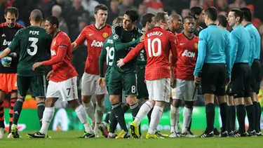 UEFA, Cüneyt Çakır'a sahip çıktı