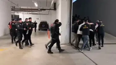 Paravan şirketlerle dev dolandırıcılık! 926 milyon liralık vurgunda 24 kişi tutuklandı