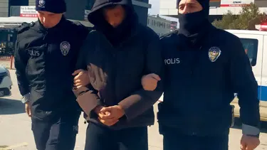 "Eve neden geç geldin" diyen babasını bıçakladı