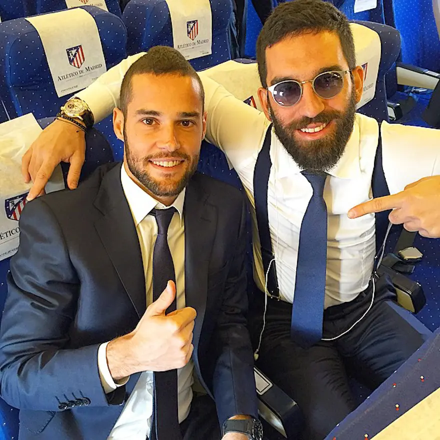 Arda Turan'ın 15 milyon euroluk malikanesi 175 Arda Turan'ın 15 milyon euroluk malikanesi 175