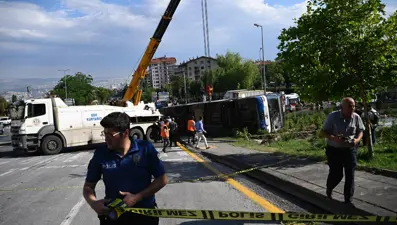 Ankara’da EGO otobüsü devrildi: 5 kişi yaralandı