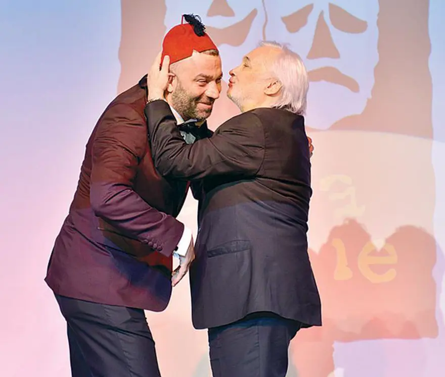 Dümbüllü'nün fesi artık Şevket Çoruh'ta (Baba Sahne açıldı) 2