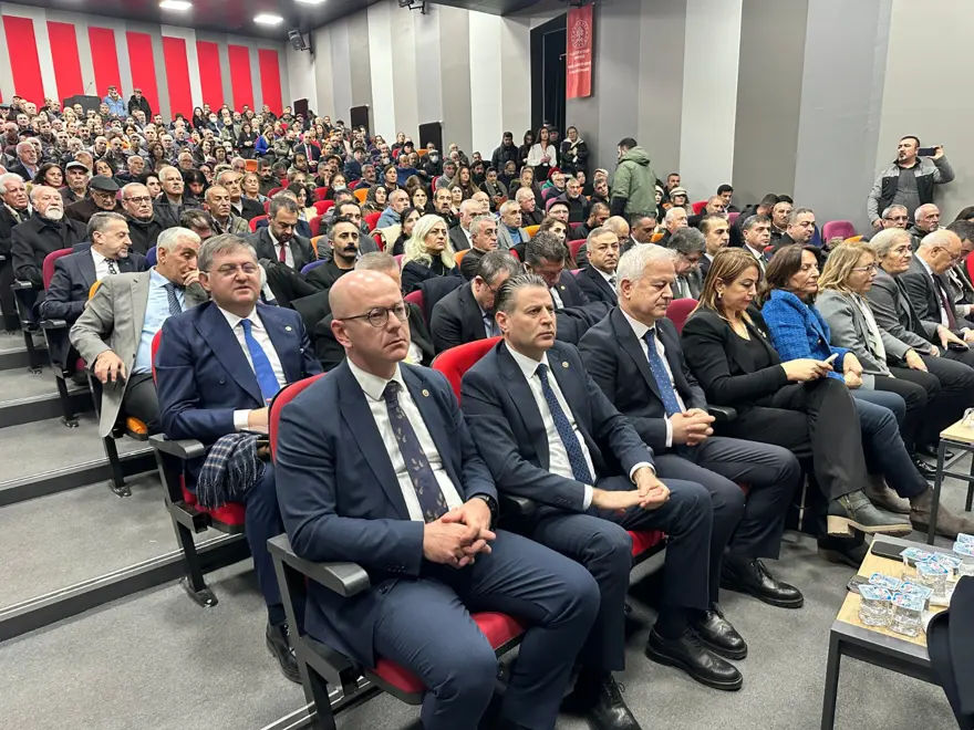 İkitehlikeli fayın ortasındaki şehir için 250 yıllık süre doldu! Naci Görür’legörüşen CHP’li vekil: “Tüylerimiz diken diken oldu” 1 İkitehlikeli fayın ortasındaki şehir için 250 yıllık süre doldu! Naci Görür’legörüşen CHP’li vekil: “Tüylerimiz diken diken oldu” 1