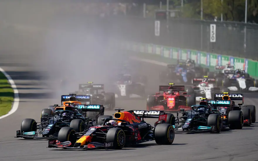 Formula 1: Meksika'da kazanan Max Verstappen 1