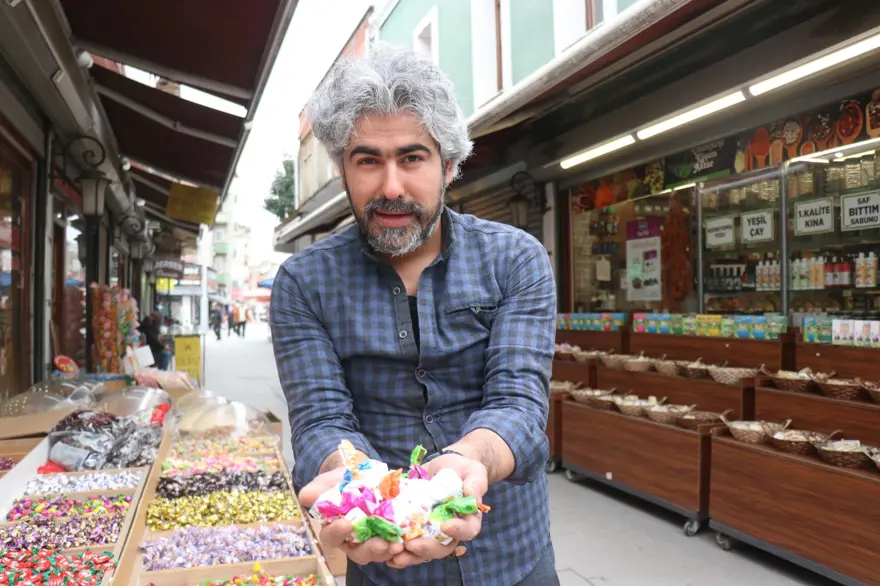 Bayram öncesi tezgahlar renklendi: Çocukları sevindirmenin en uygunu 200 lira 2