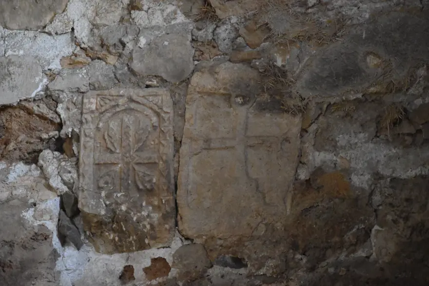 Sahibinden satılık 16 milyon TL tarihi kilise 11