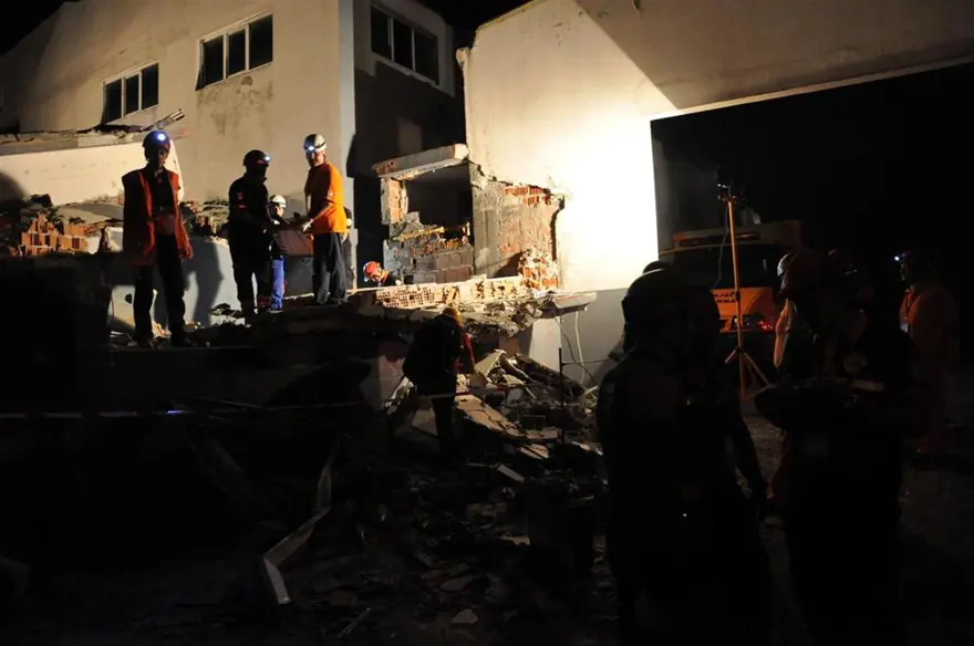 Gerçeği aratmayan deprem tatbikatı 15