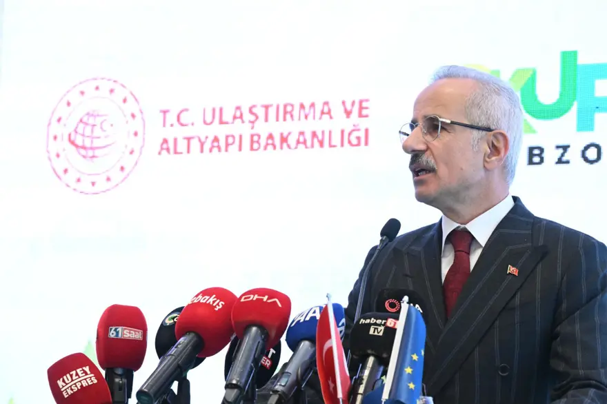 Bakan Uraloğlu: Trabzon’a yeni bir havalimanı kazandırmak için çalışmalara başladık 1