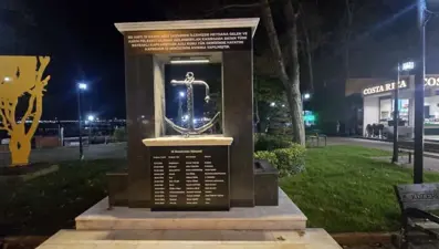 Ereğli’de hayatını kaybeden 12 denizci anısına anıt yapıldı