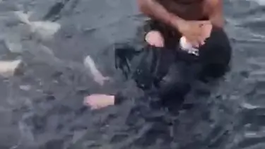 Boğulma tehlikesi geçiren kadının imdadına koştular