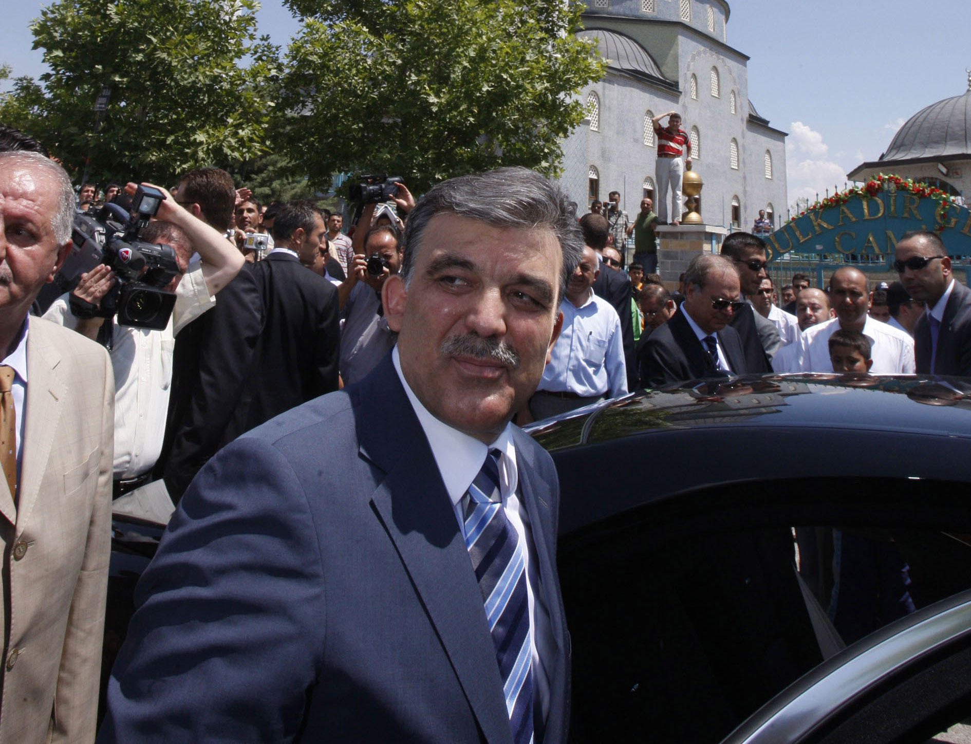 Gül: Çin sorumluları bulup, hesap sormalı