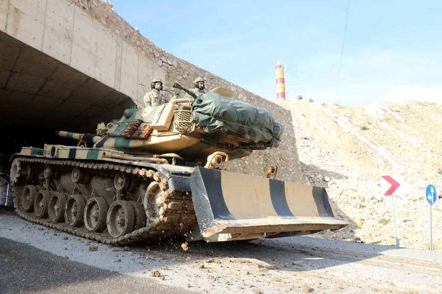 İdlib sınırına askeri sevkiyat 21