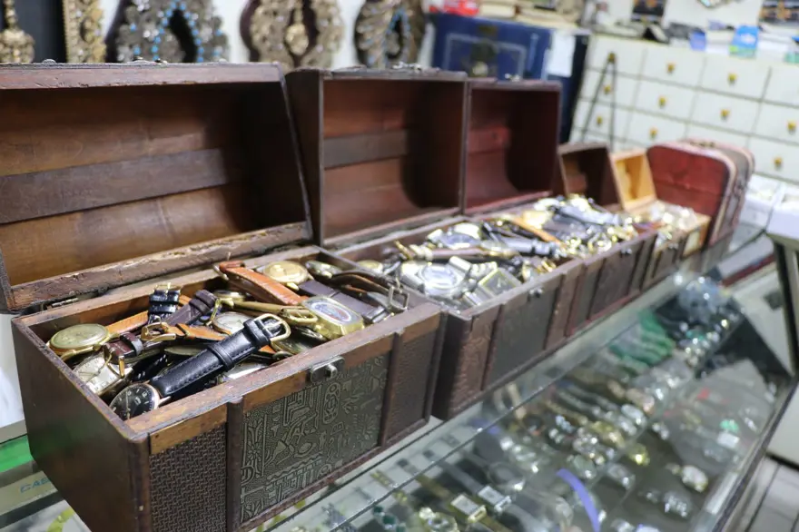 40 yılda 500 parçalık koleksiyon oluşturdu: En eskisi 1850'den kalma 2